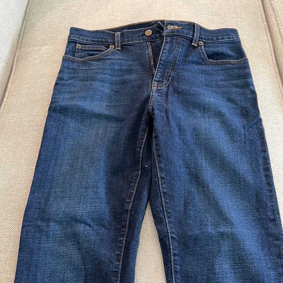 Vineyard Vines Dark Wash Jeans size 30x30. RN 134578 - Picture 4 of 6